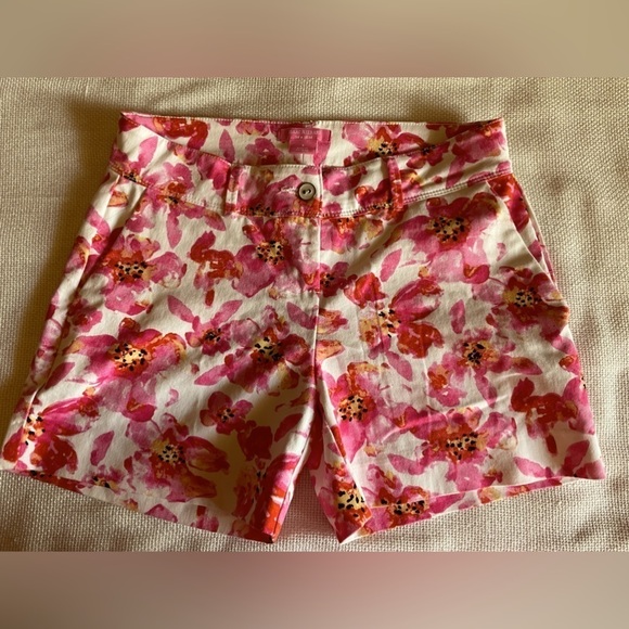 Isaac Mizrahi Pants - Issac Mizrahi floral shorts